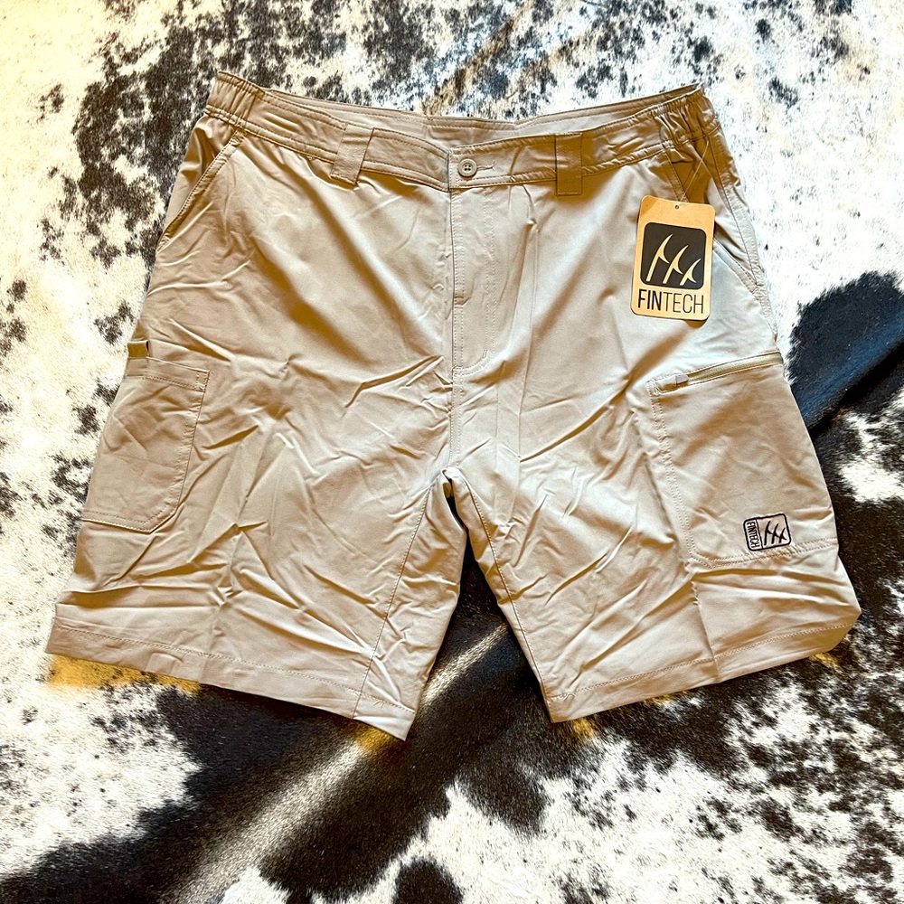 Fintech Men’s Shorts XXL NWT